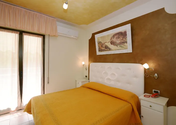 Otel Commercio