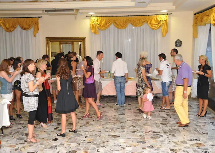 Commercio 3*