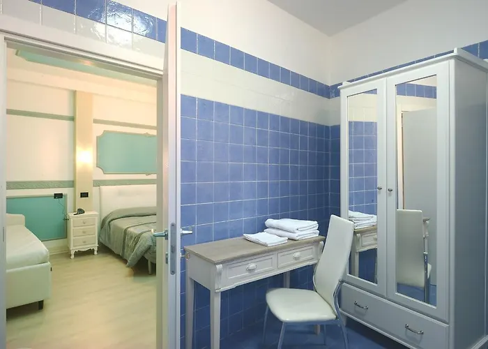 Otel Commercio 3*