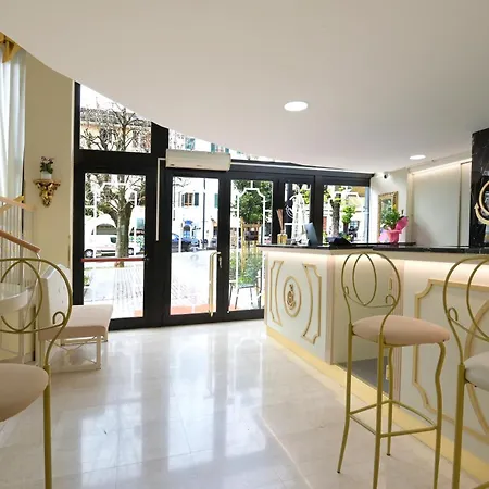 Commercio Hotel 3*