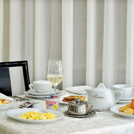 Commercio Hotel 3*